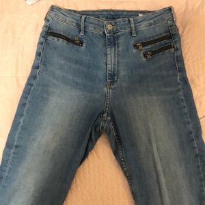 light wash jeans